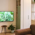 Apartment Flower 3