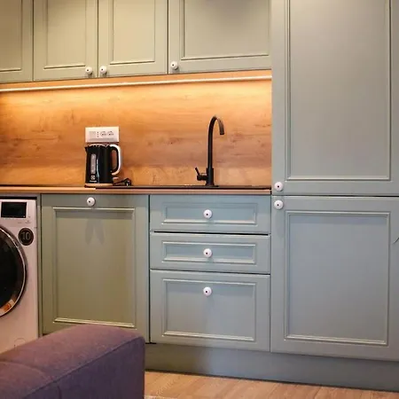 Flower 3 아파트 티라나